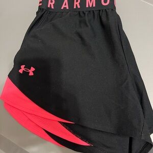 Under Armour Black and Red HeatGear Skort